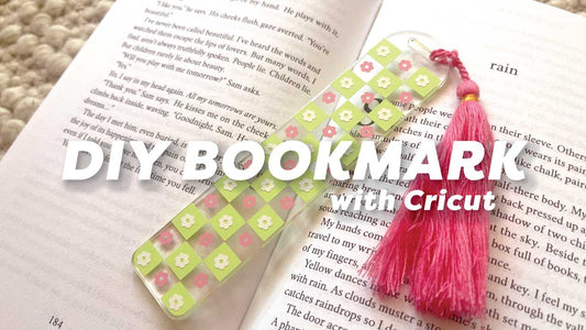 Let's Make DIY Bookmarks with Cricut and Vinyls! 📚✂️