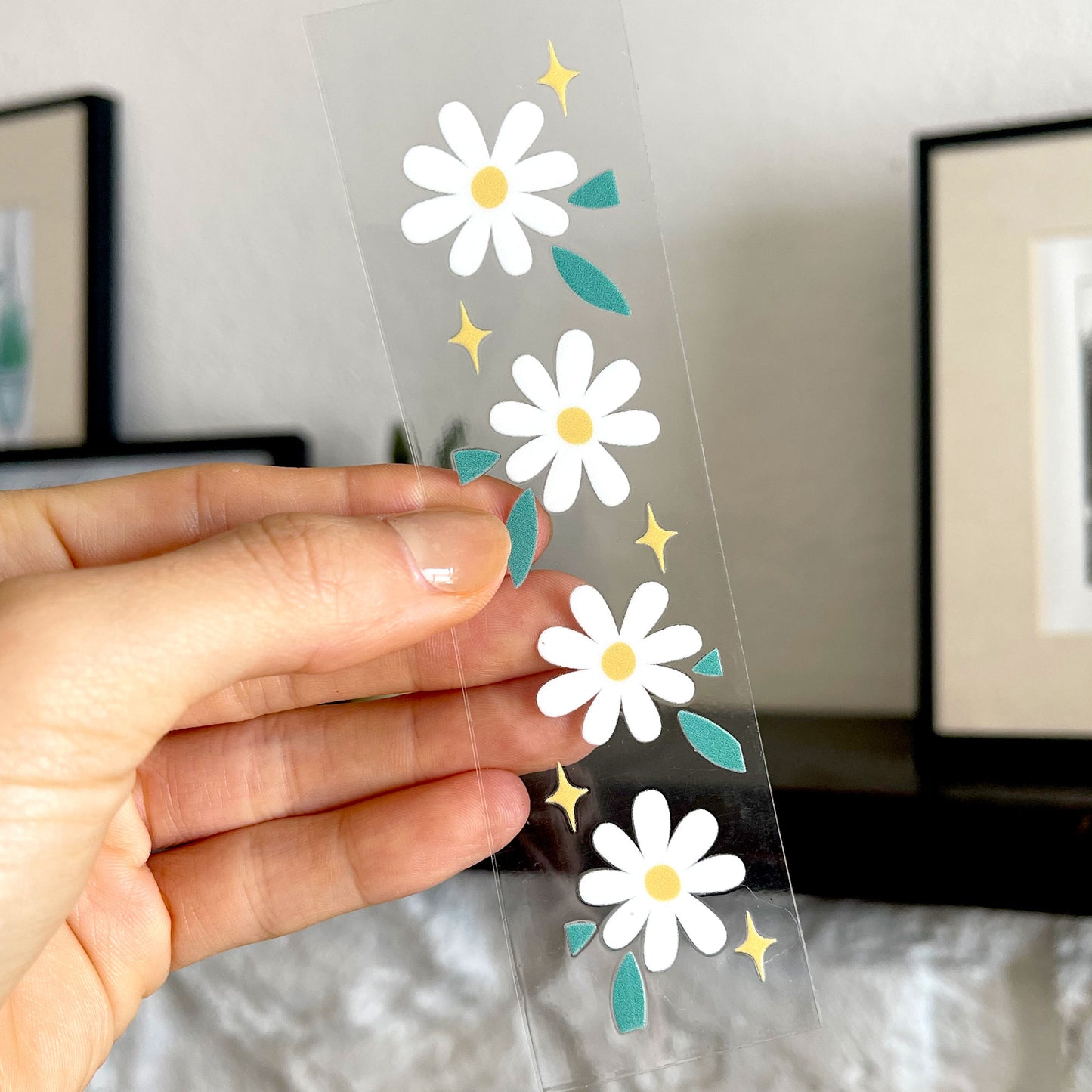 Bookmark UV DTF Decal | Cute White Daisy