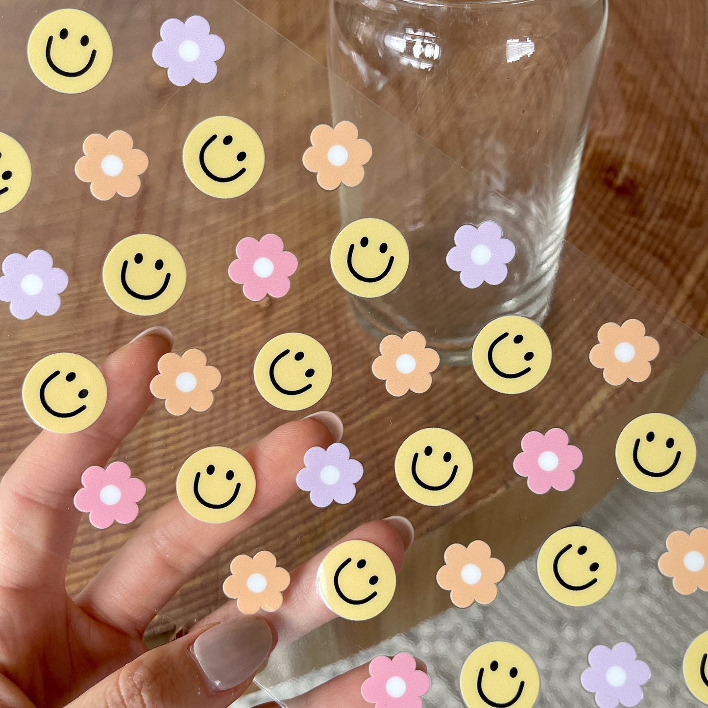 16oz Cup UV DTF Decal | Daisy Smiley Face