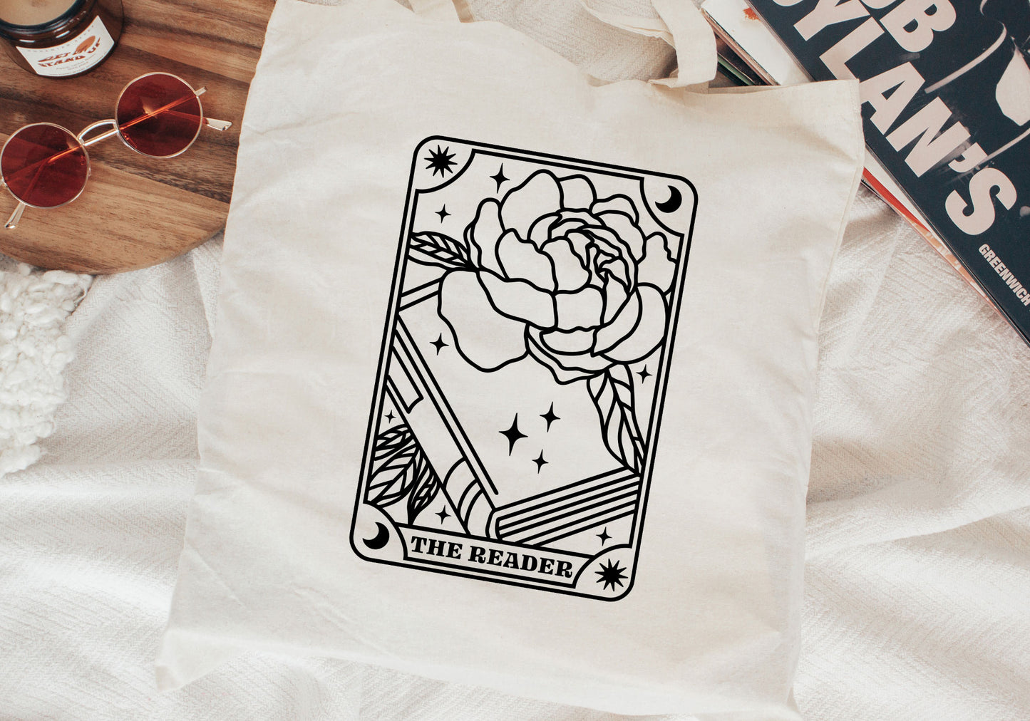 FREE Tarot Card SVG | The Book Reader SVG