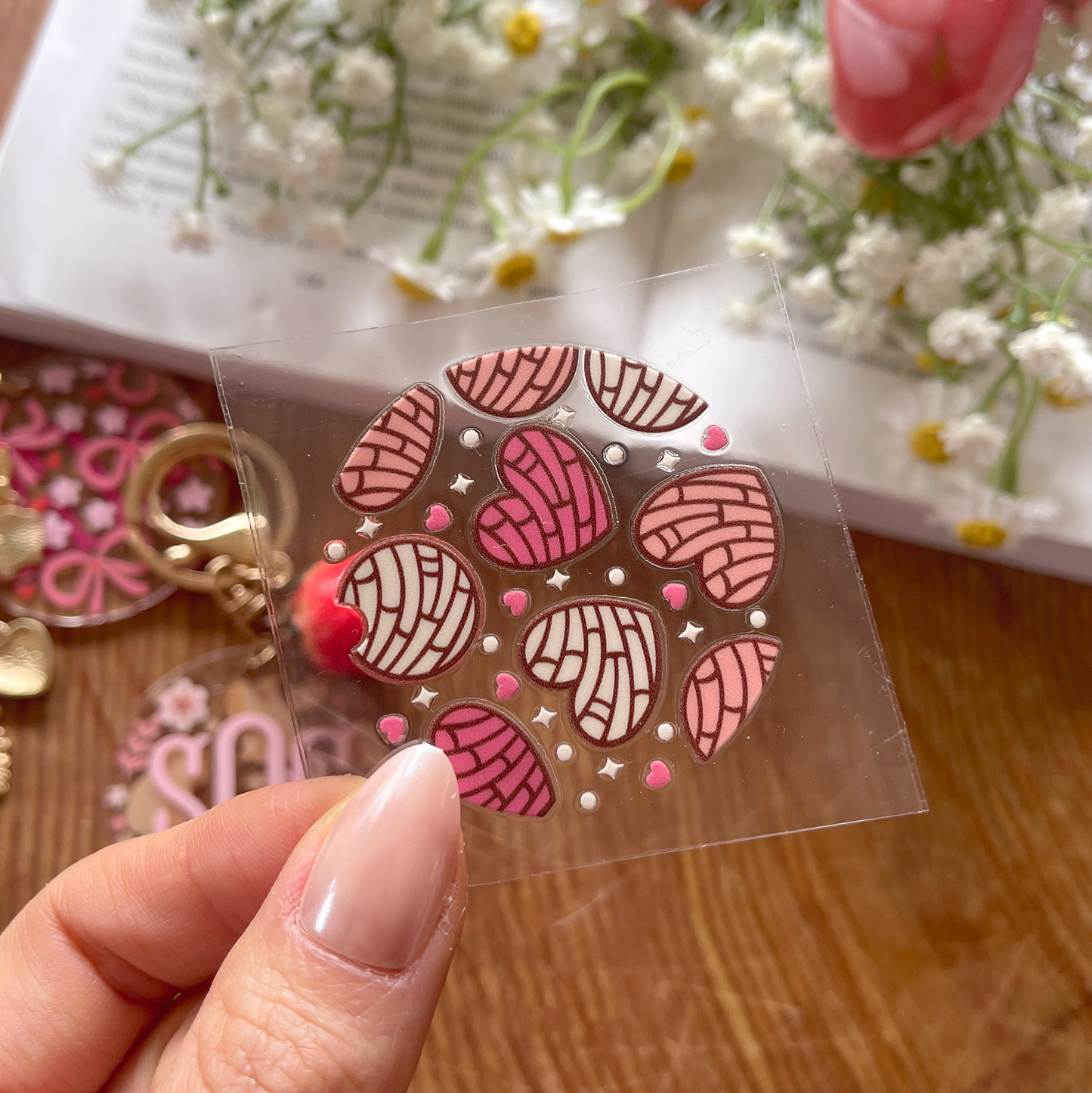 [ Double Sided ] Circle UV DTF Decal | Heart Conchas